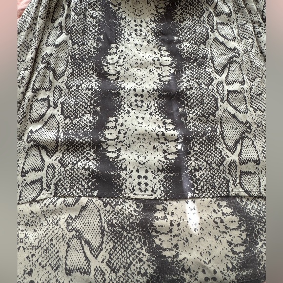 RVCA Hi-Low Dress NWT - Picture 3 of 3